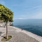 Gemhouse Ambra Garda Apartment